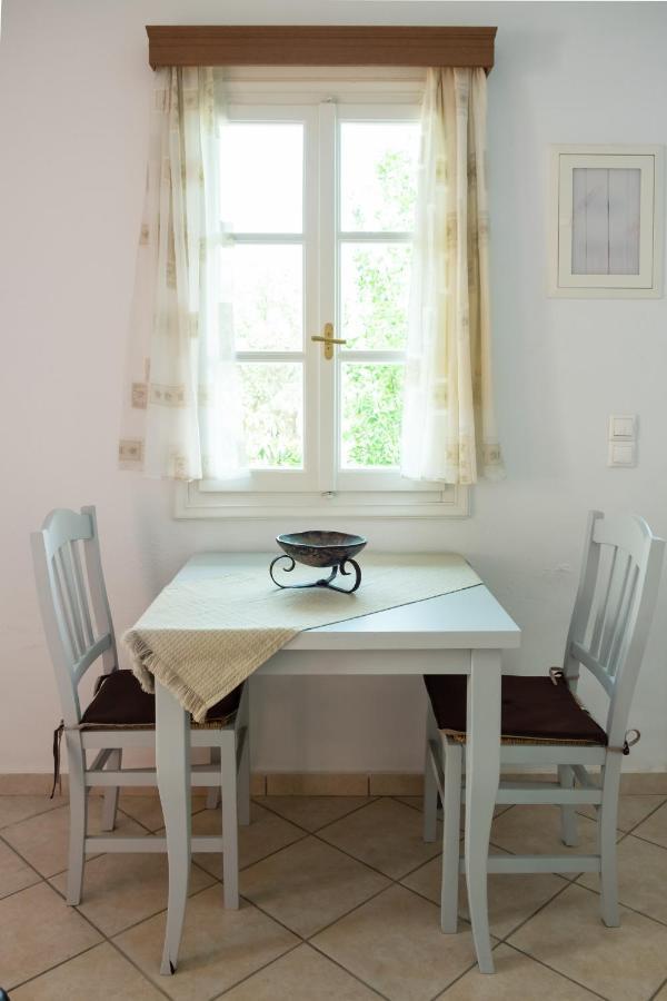 Cozy & Peaceful Apartment In Chalki Khalkion Ngoại thất bức ảnh